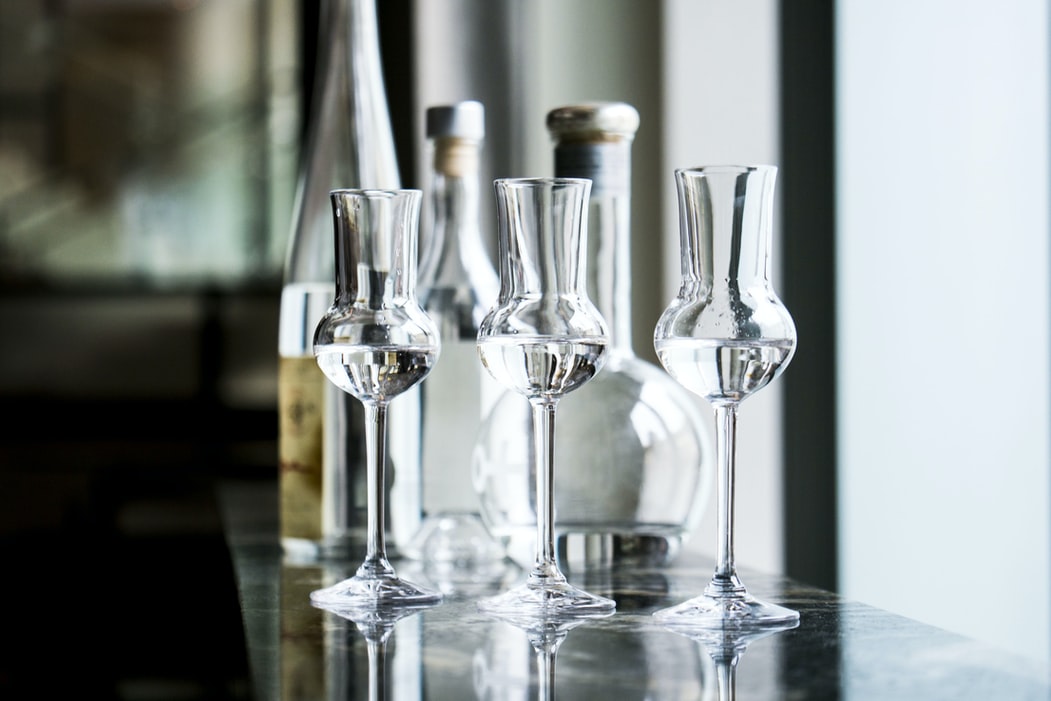 Geschiedenis van een volledig Italiaanse uitmuntendheid: de Grappa Geschiedenis van een volledig Italiaanse uitmuntendheid: de Grappa